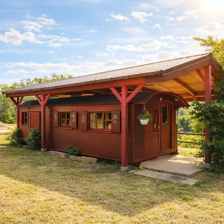 Relais Equestre Du Neufeld - Roulotte Nature キャンプ場